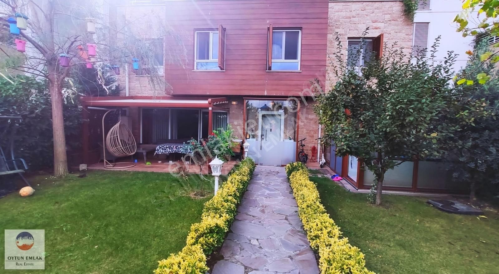 Ege Yakası'nda Müstakil Satılık Dubleks Villa