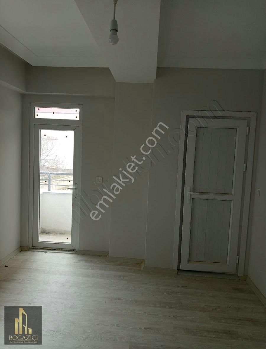Bahçelievler Mahallesinde 2+0 Kiralık Daire