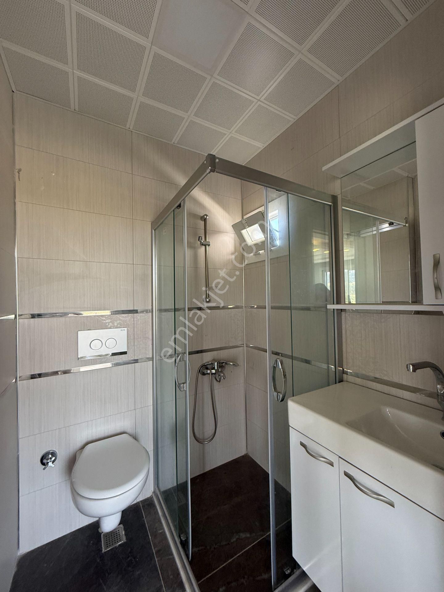 Seferihisar Akarca’da Denize Yürüme Mesafesinde, Geniş Bahçeli, Deniz Manzaralı Lüks Villa! - Görsel 16