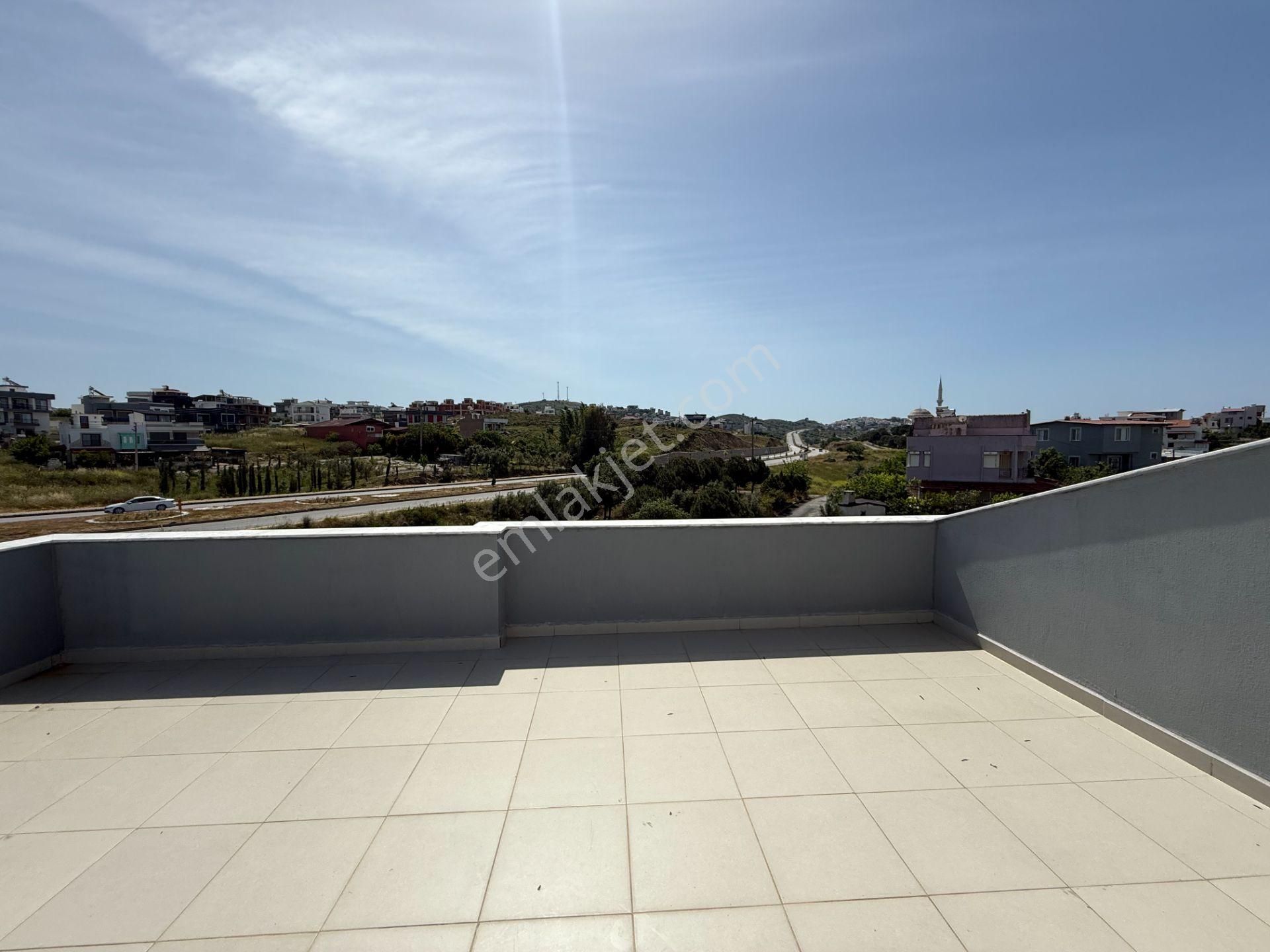 Seferihisar Akarca’da Denize Yürüme Mesafesinde, Geniş Bahçeli, Deniz Manzaralı Lüks Villa! - Görsel 34