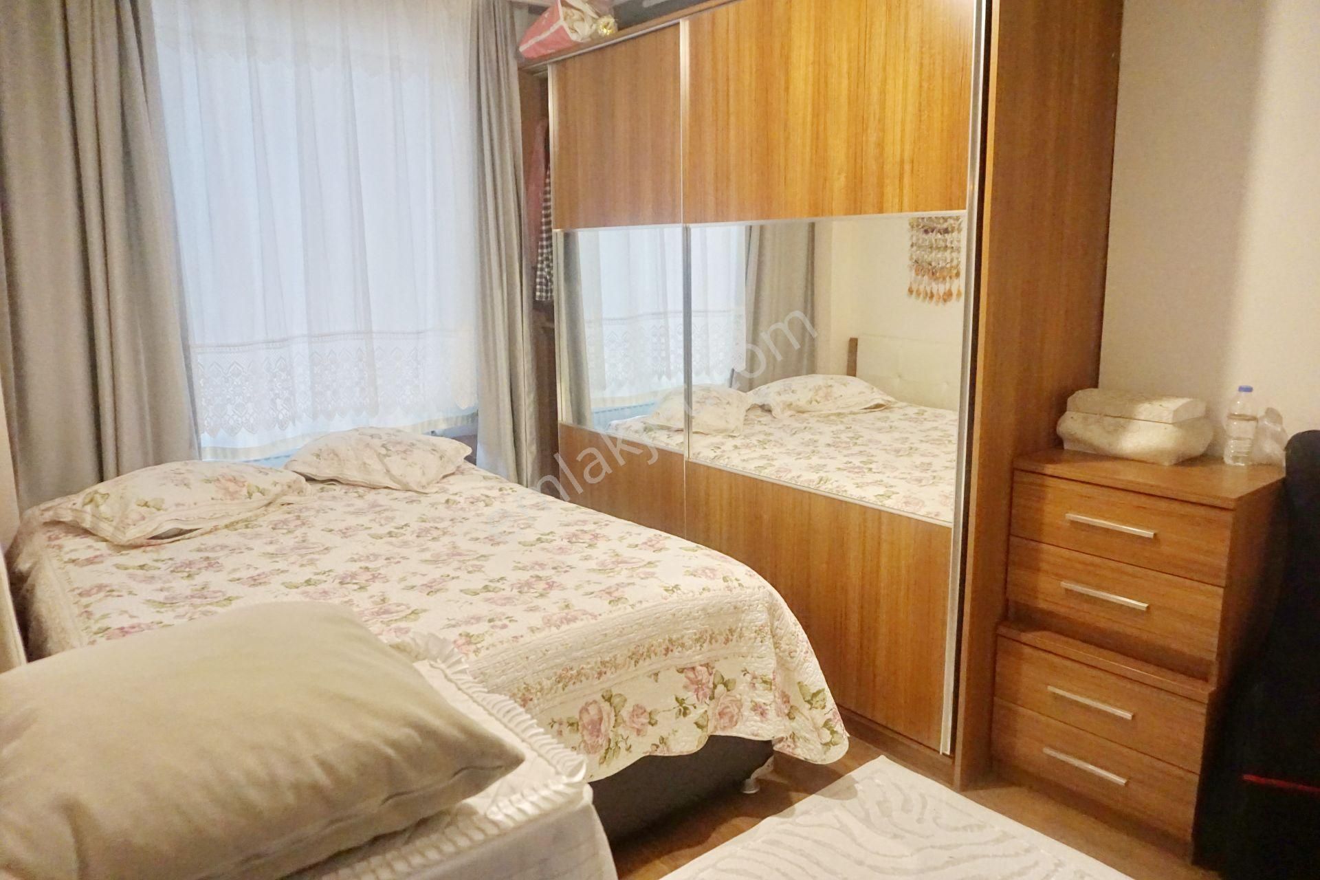 Meral R1803 Yeni 19 Yaş Binada 2+1 Ön Cephe Balkonlu Ara Kat - Görsel 19