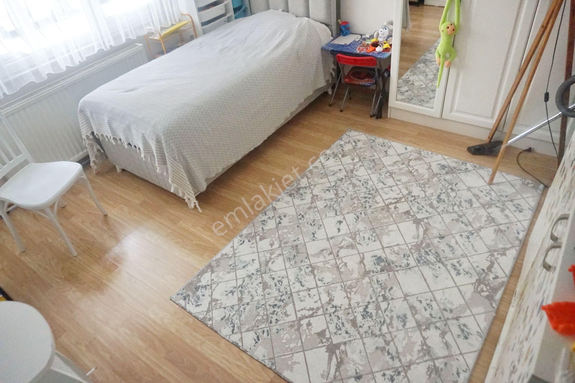 Meral R1803 Yeni 19 Yaş Binada 2+1 Ön Cephe Balkonlu Ara Kat - Görsel 15