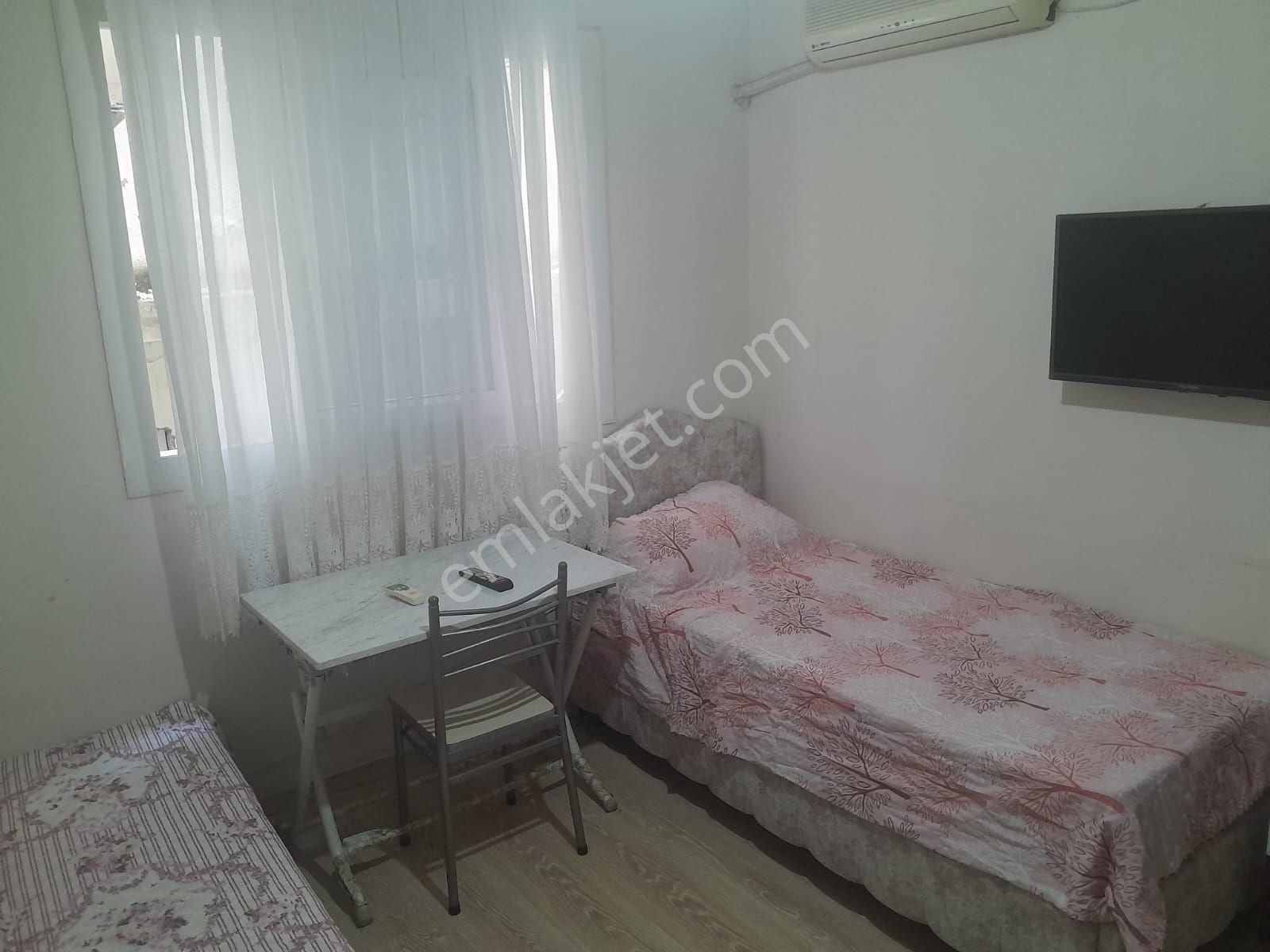 Beyaz Evler Mahallesi Eşyalı Daire 1/0