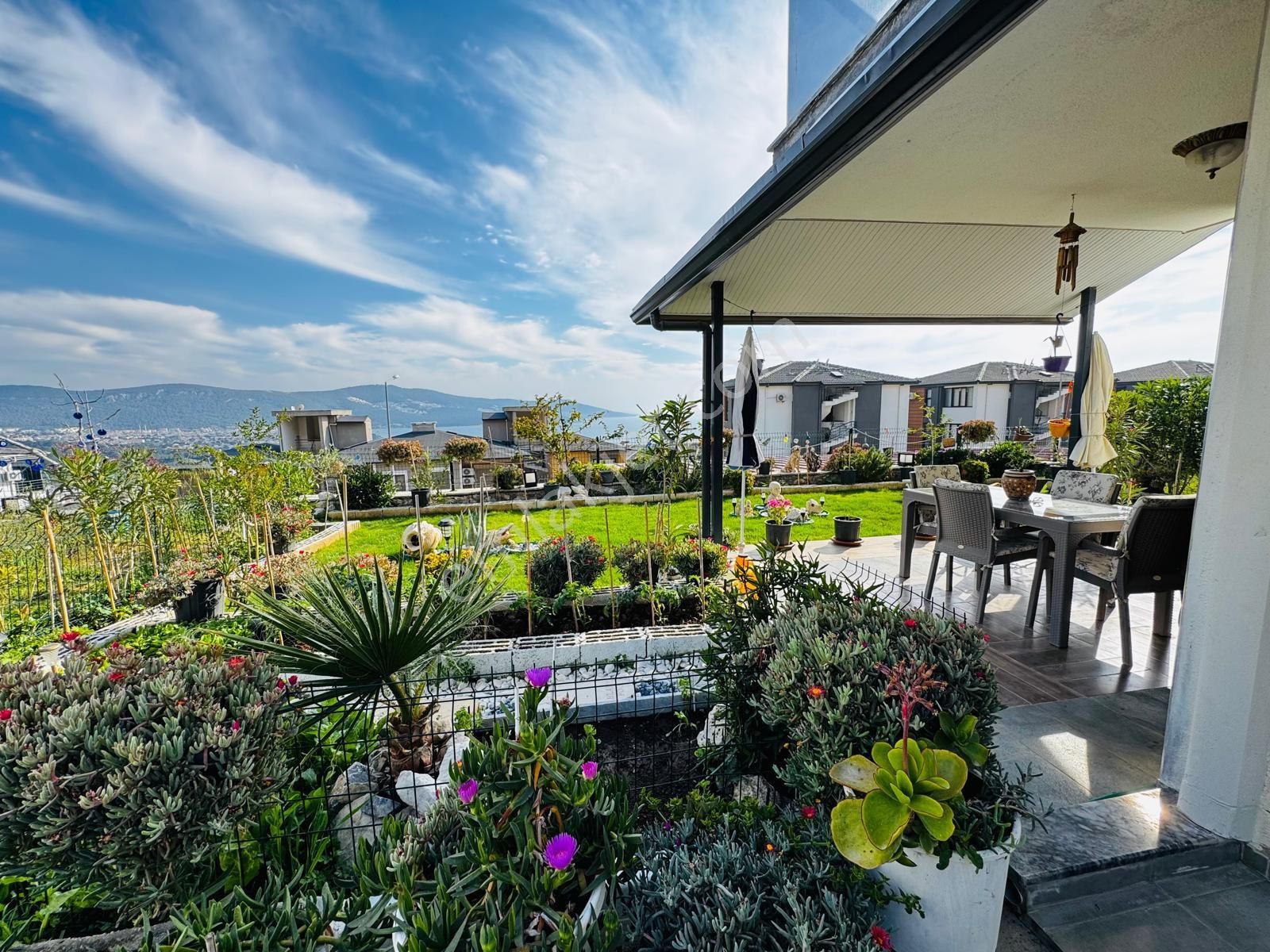 Didim Akbük’te Deniz Manzaralı Bahçe Katı Daire - Görsel 6