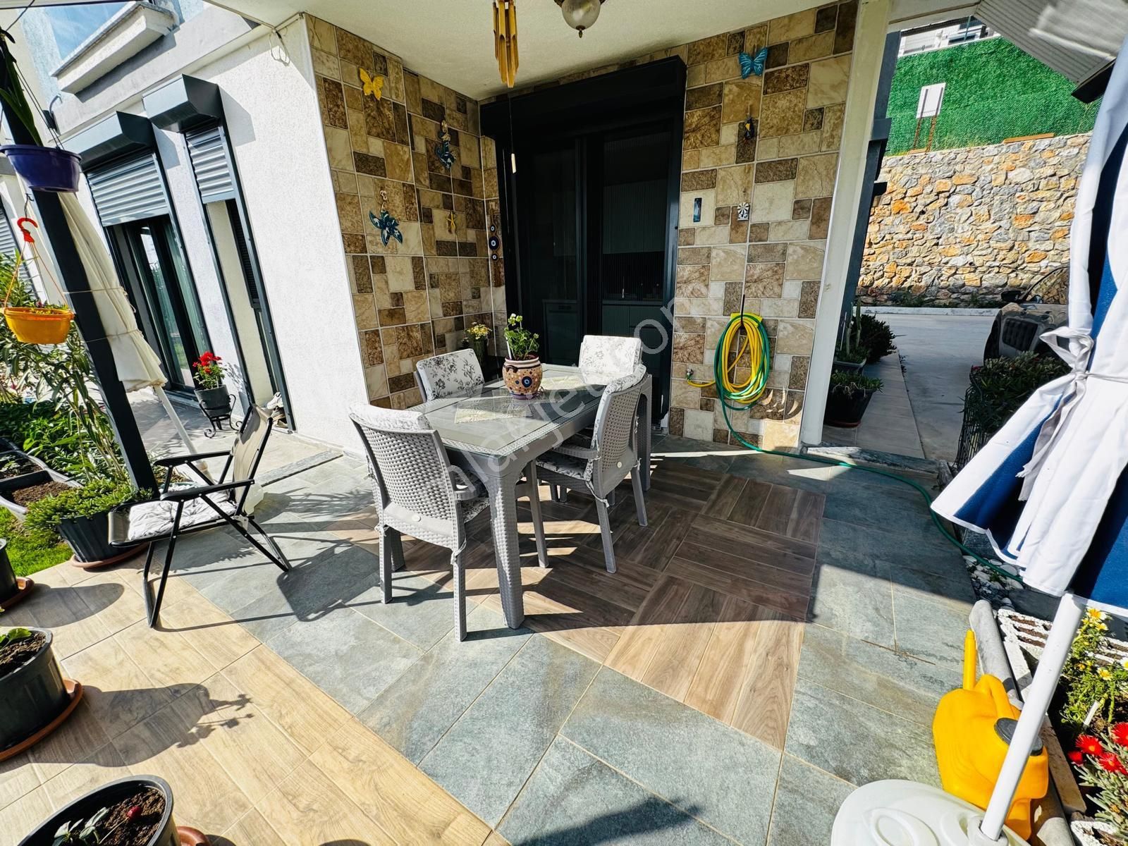 Didim Akbük’te Deniz Manzaralı Bahçe Katı Daire - Görsel 14