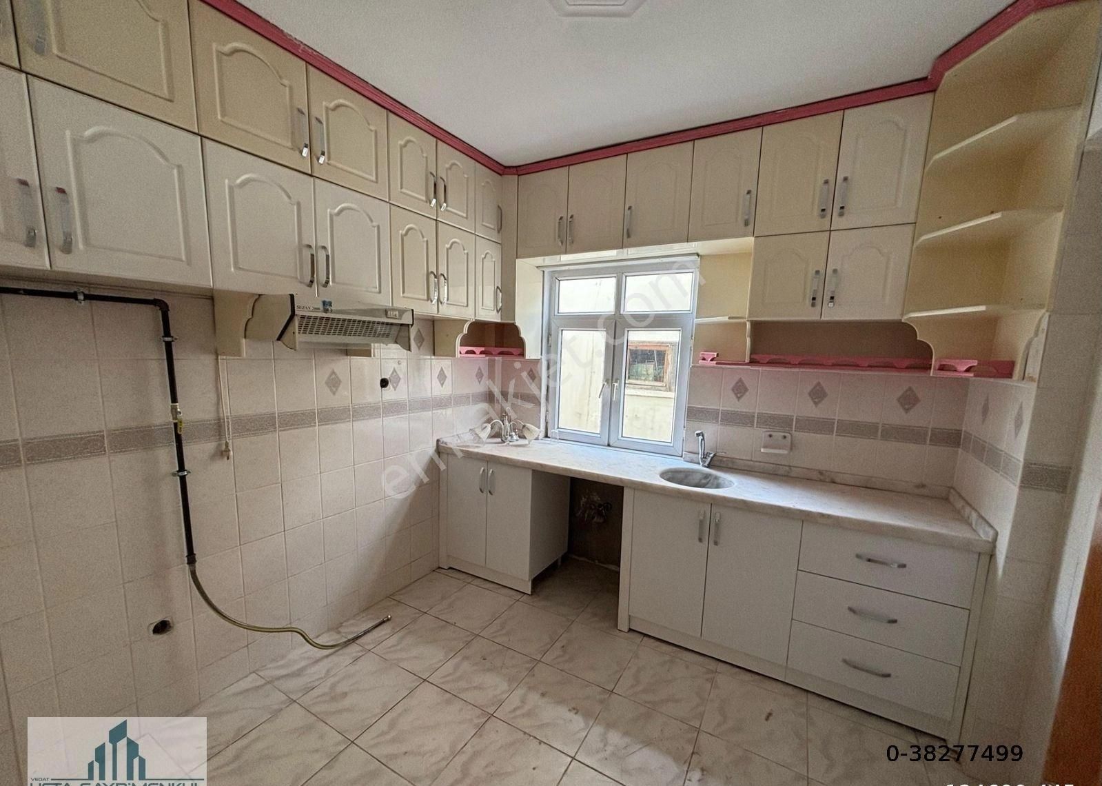 Usta Gayrimenkul'den Çınaraltında Doğalgazlı Kiralık Daireler