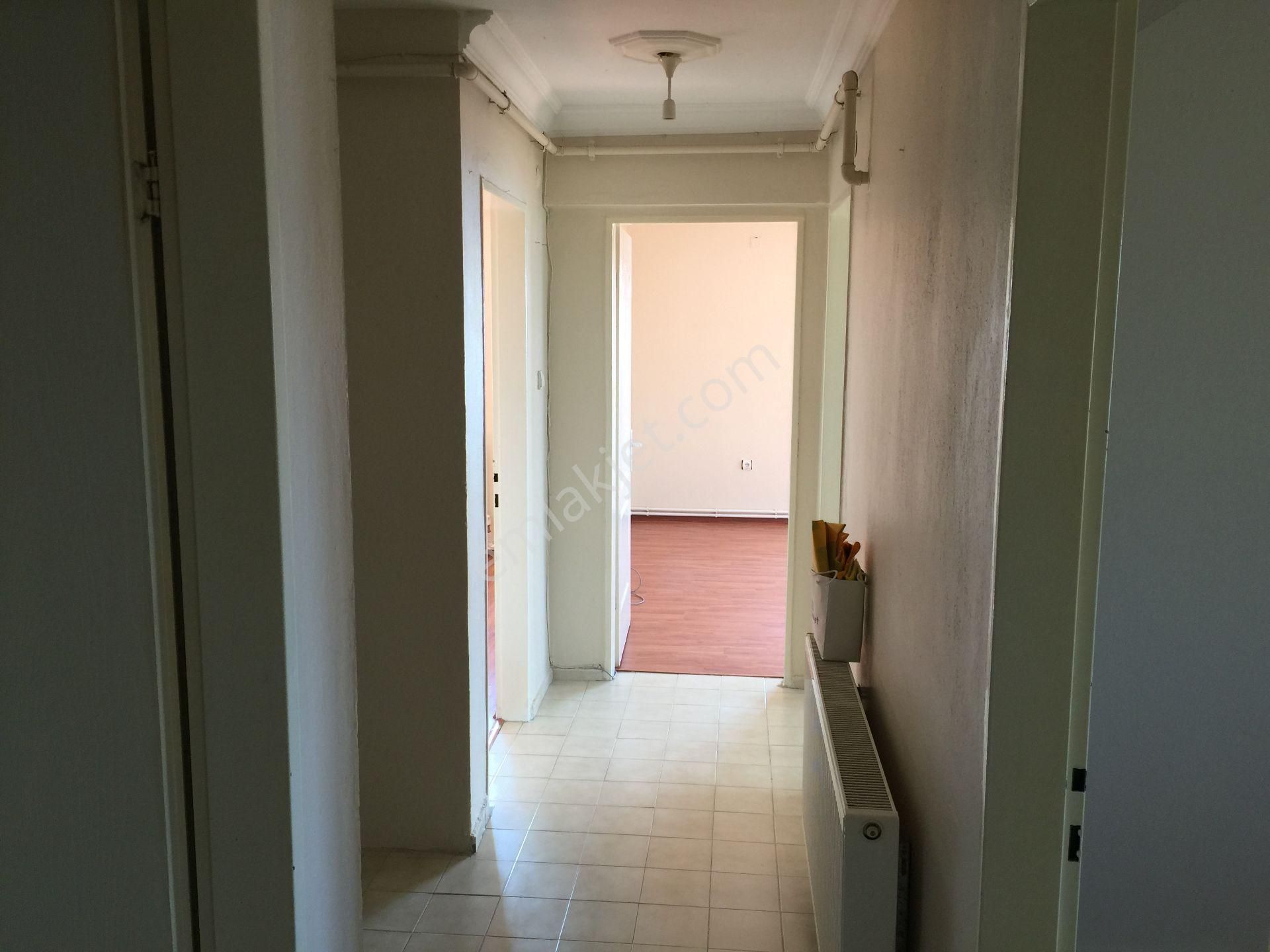 Bornova Evka 4 3+1 Güney Cephe Doğalgazlı Kiralık Daire