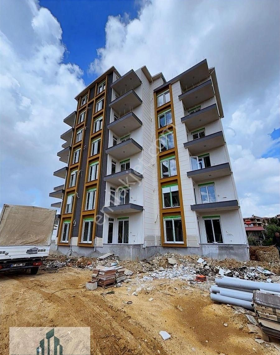 Usta Gayrimenkul'den Satılık 2+1 Sıfır Daire