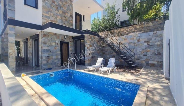 Bodrum Bağla Deniz Manzaralı Havuzlu Kiralık Daire