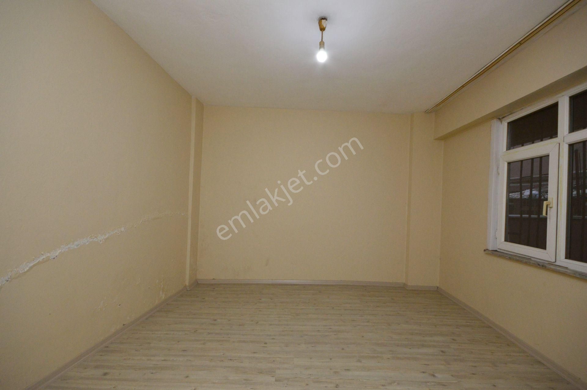 Başokur'dan Bahçelievle Soğanlı Mahalesi 15 Yıllık 2+1 Kiralık