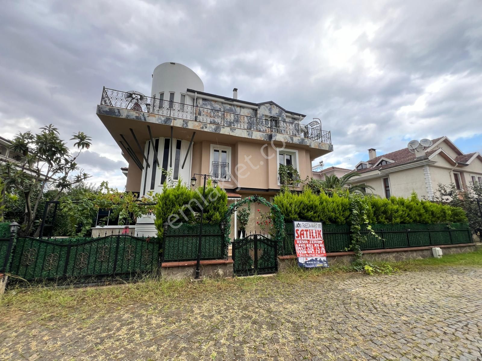 Trabzon Kaşüstü'nde Satılık Villa