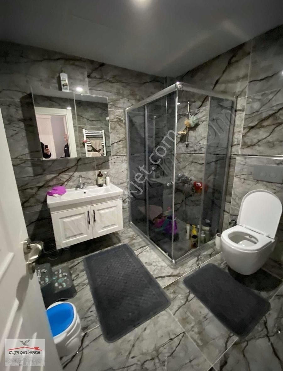 Atakumda Ebeveyn Vestiyer Kombi Cambalkonlu Satılık Geniş 2+1