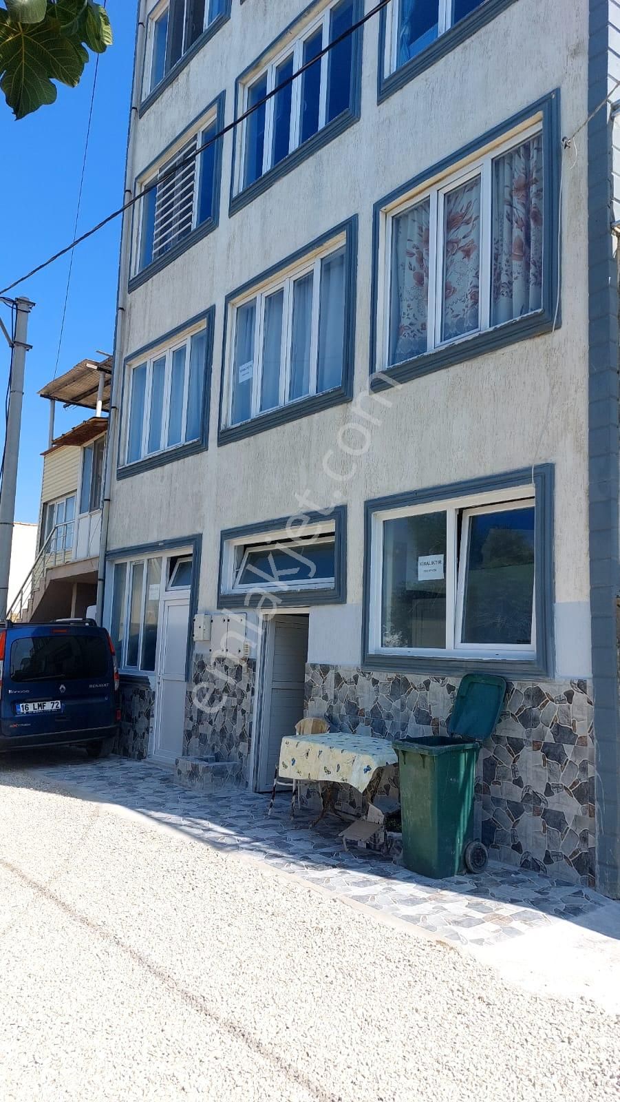 Bursa Mudanya Eğerce Sahilde Kiralık Eşyalı 3+1 Daire