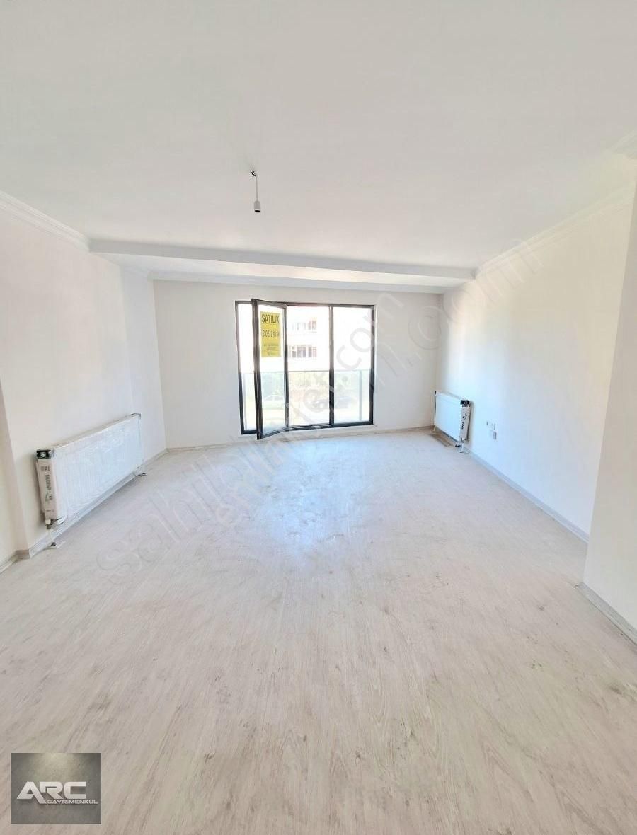 Karacabey Selimiye Mahallesinde Satılık Arakat 3+1 Daire