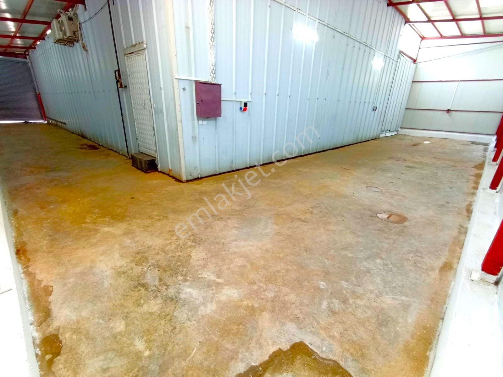 Demirci'de 150 M2 Kiralık Depo
