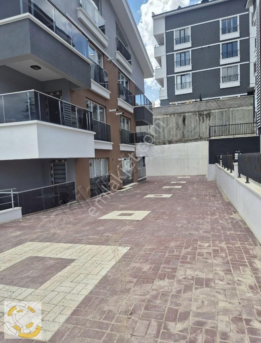 Ankara Gölbaşı İncek Mahallesi 1+1 Satılık Daire