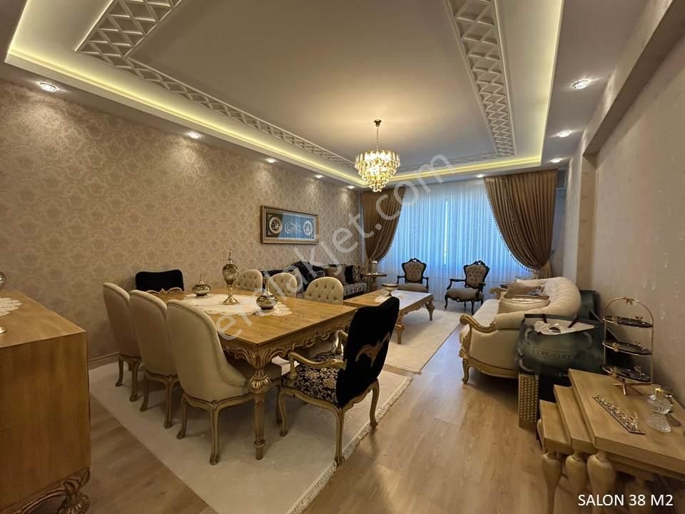 Repa Gayrimenkul Songül Gözcü'den Cadde Üstü 3+1 Daire