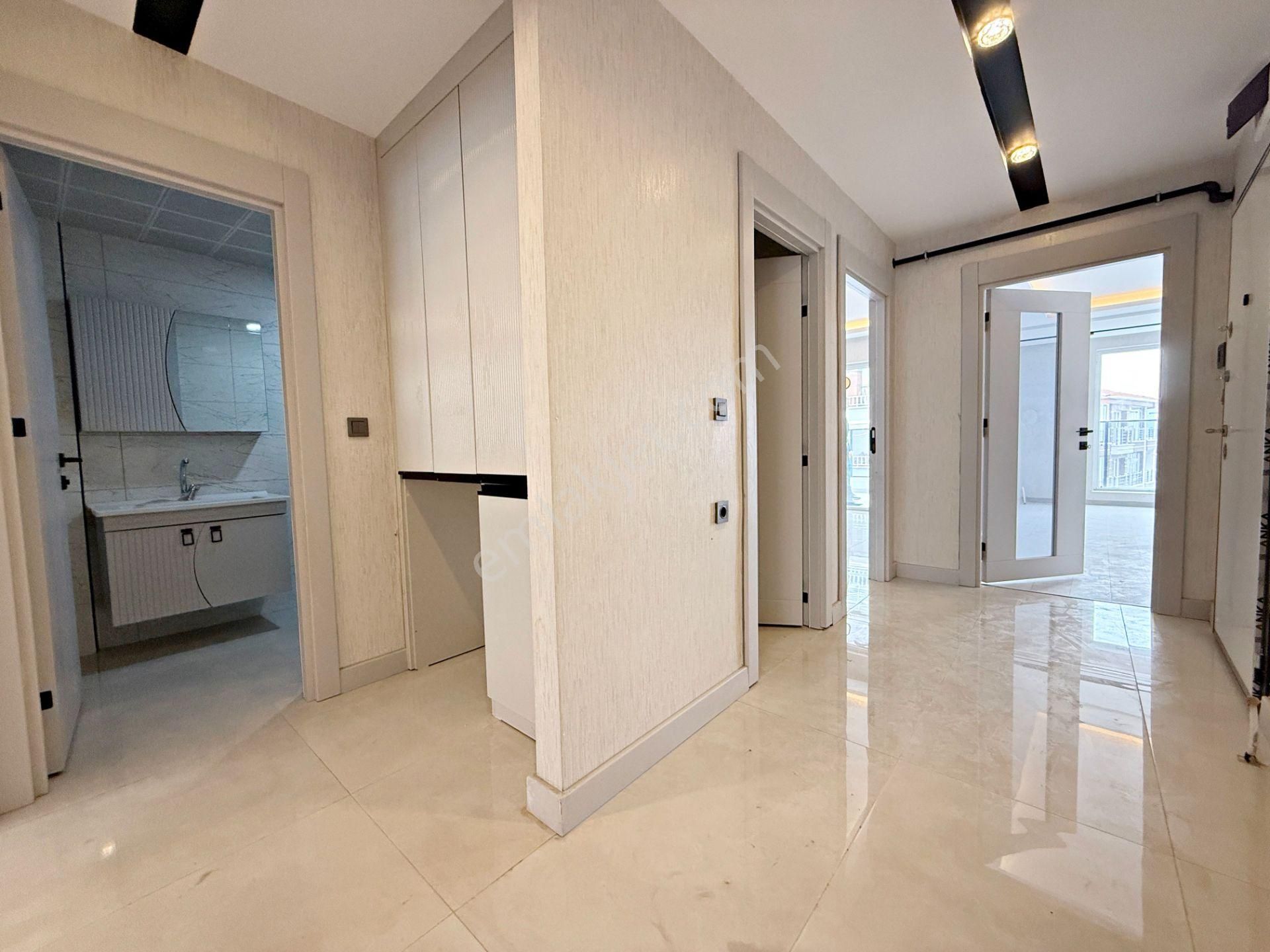 2+1 Yeni Bina Ful Yapılı Asansörlü Ön Cephe Ferah Daire - Görsel 16