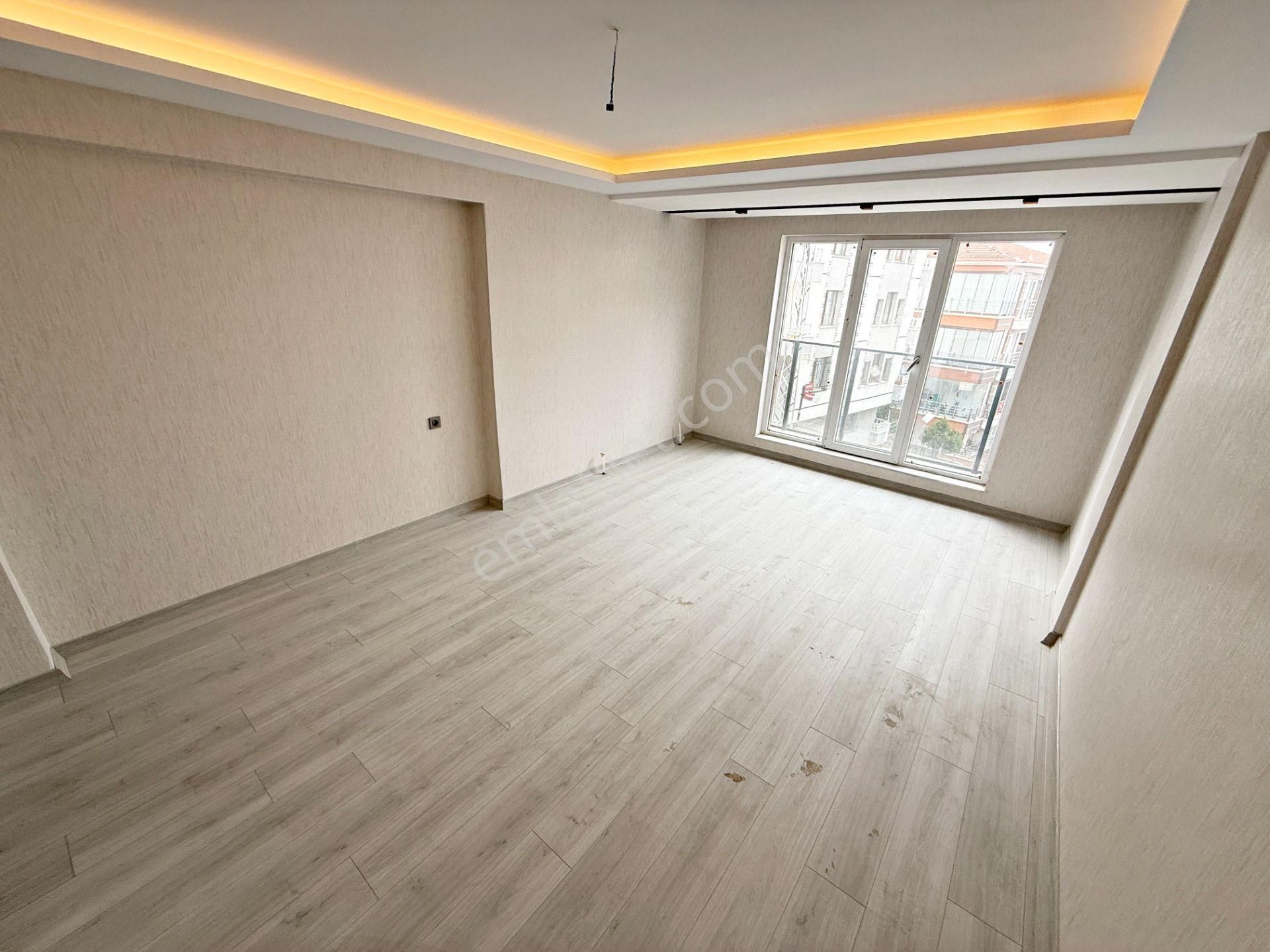 2+1 Yeni Bina Ful Yapılı Asansörlü Ön Cephe Ferah Daire - Görsel 13