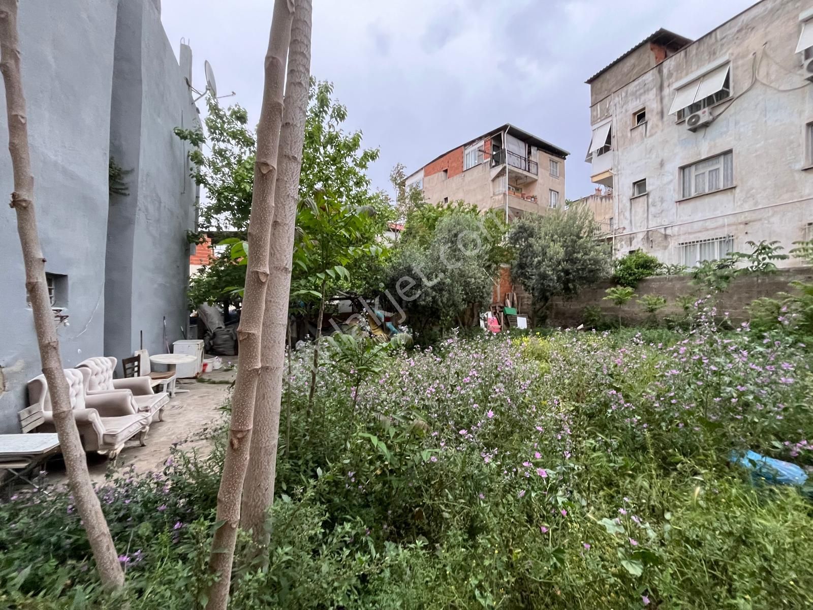 Cadde Yakını Merkezi Konumda Satılık 250 Metrekare Arsa