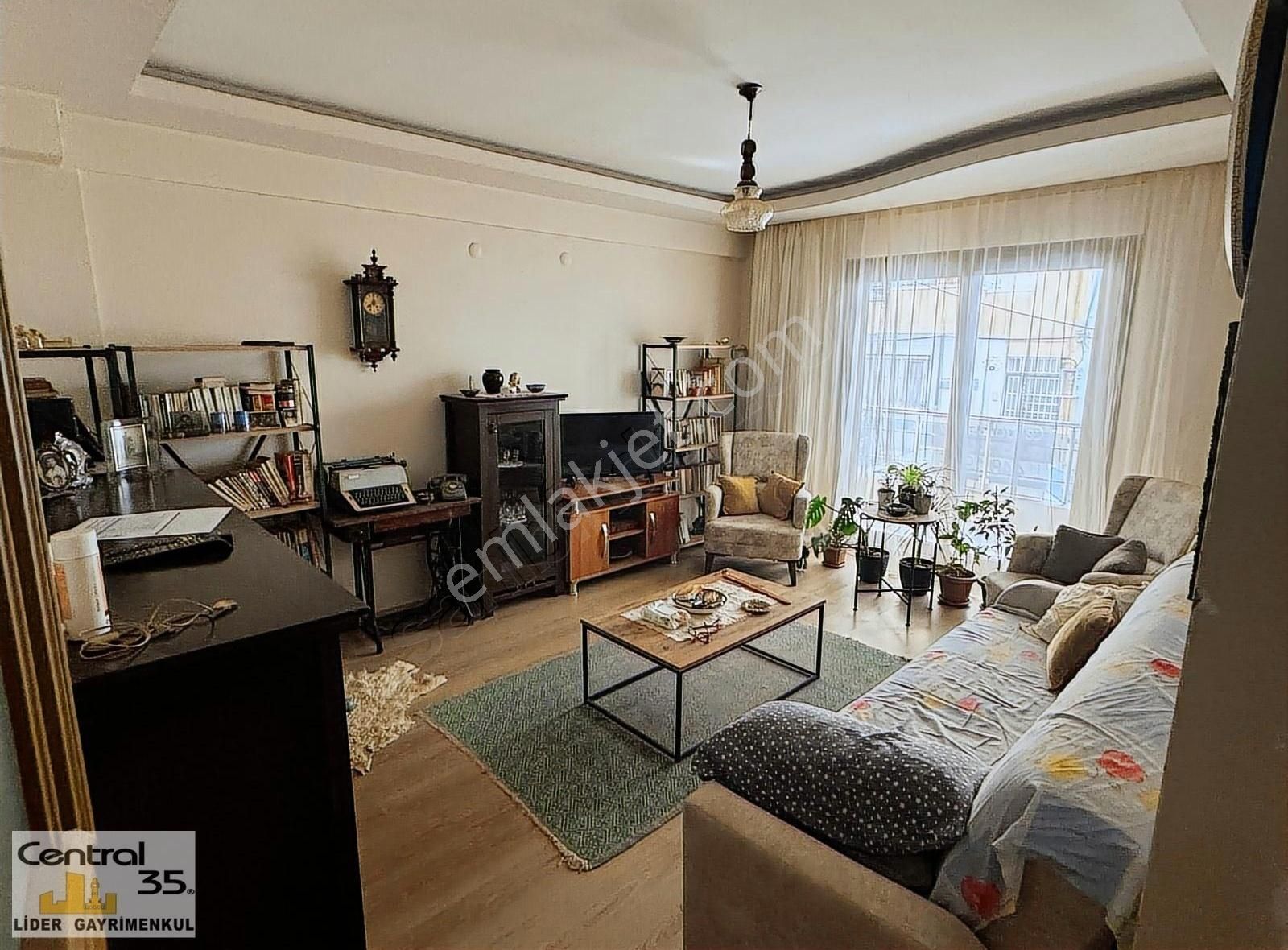 Central35 Akıncılar 90m2 2+1 D.gaz Ebv.banyo Bahçeli Kiracılı