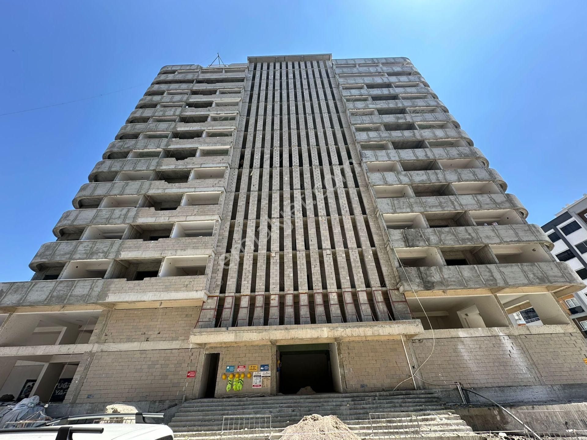 Ata'dan Merkez'de Plaja 250 Metre Uzaklıkta 1+1 Satılık Daire