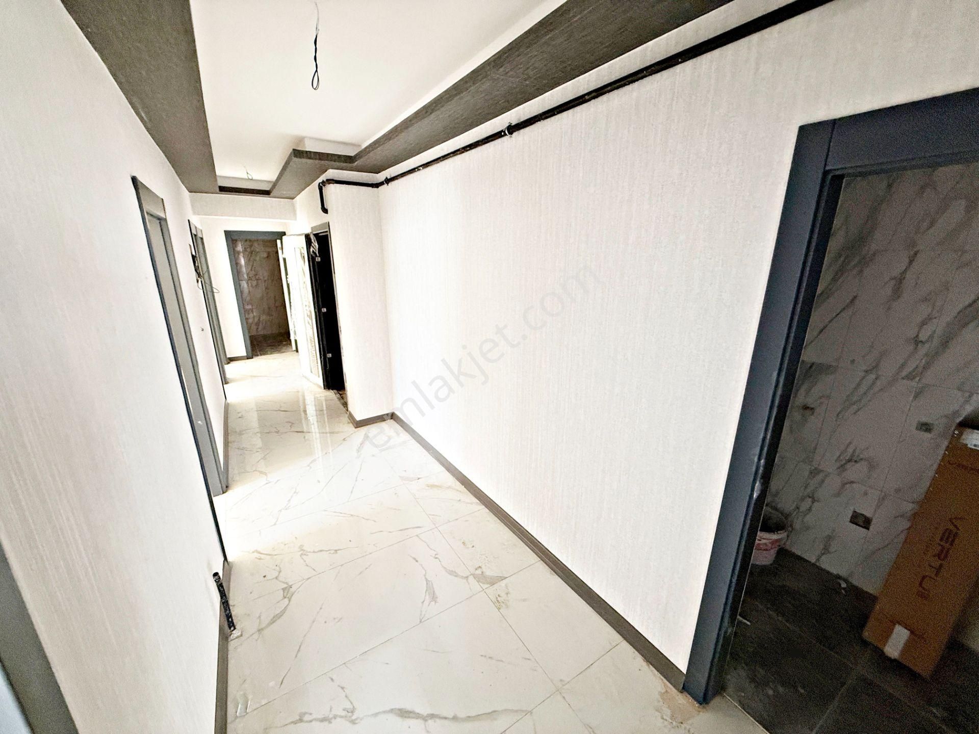 3+1 Sıfır 1.kat Cadde Paraleli Merkezi Konum Yeni Yapı - Görsel 34