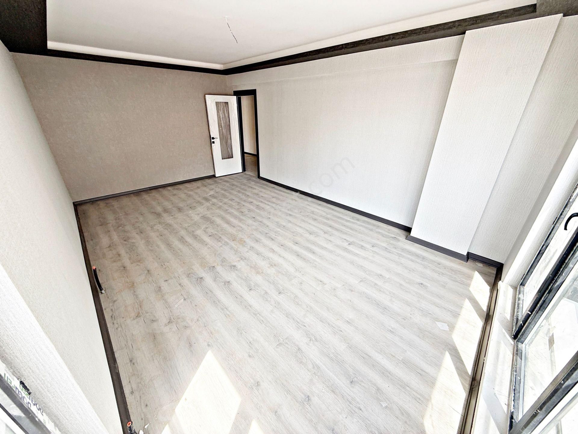 3+1 Sıfır 1.kat Cadde Paraleli Merkezi Konum Yeni Yapı - Görsel 12