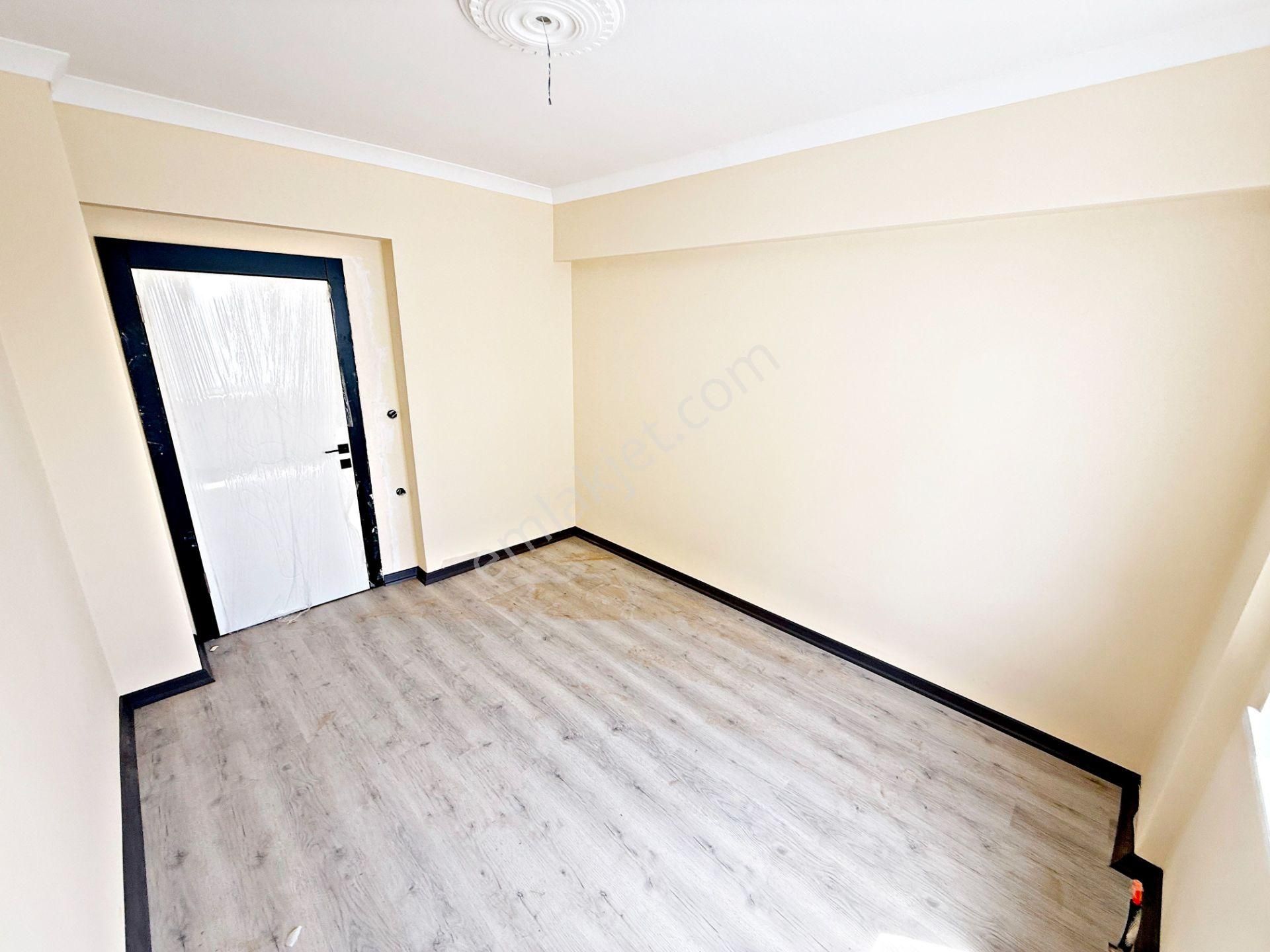 3+1 Sıfır 1.kat Cadde Paraleli Merkezi Konum Yeni Yapı - Görsel 18