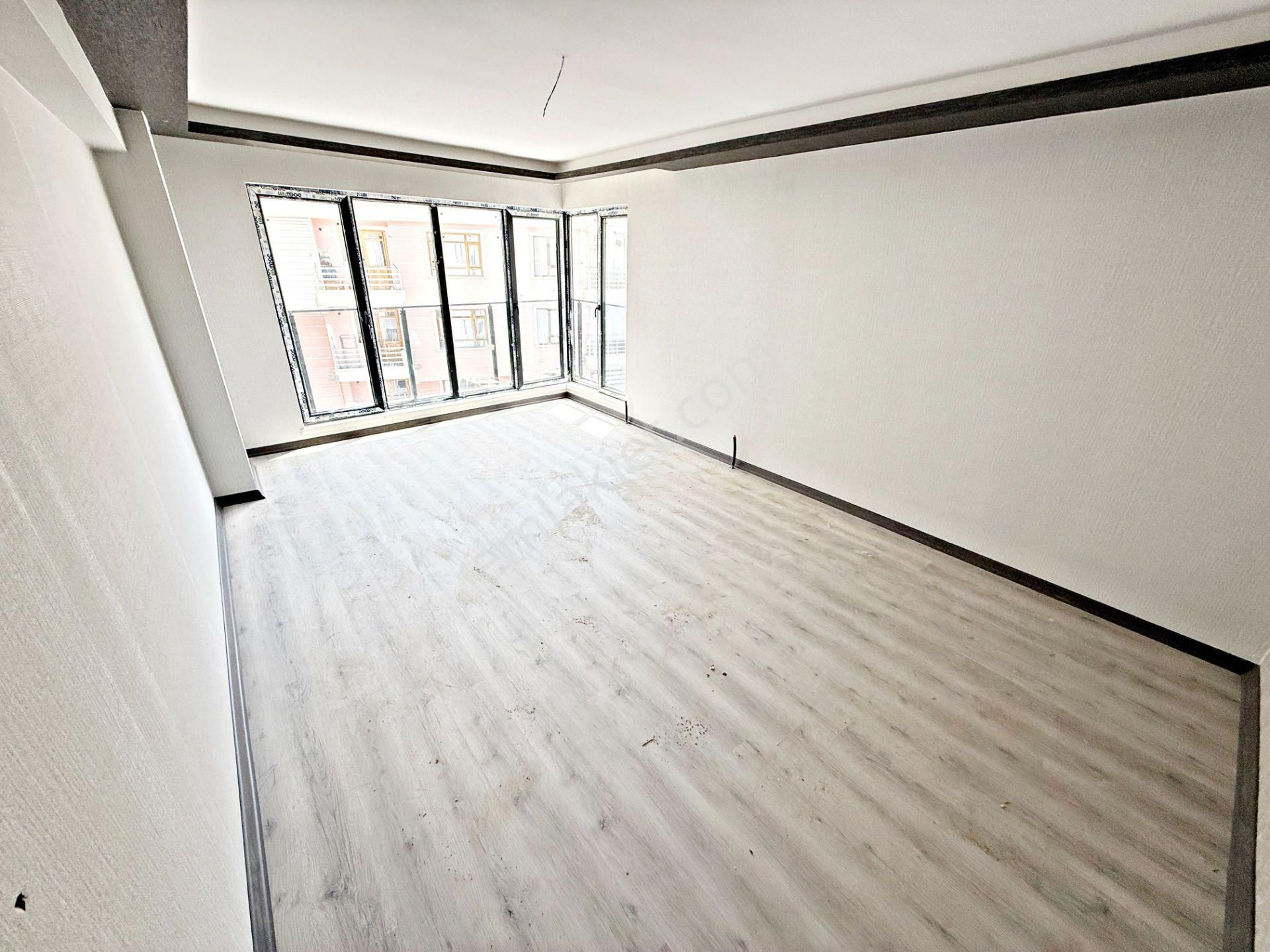 3+1 Sıfır 1.kat Cadde Paraleli Merkezi Konum Yeni Yapı - Görsel 9