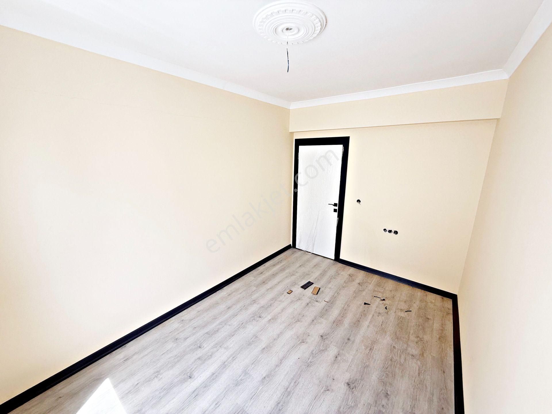 3+1 Sıfır 1.kat Cadde Paraleli Merkezi Konum Yeni Yapı - Görsel 24