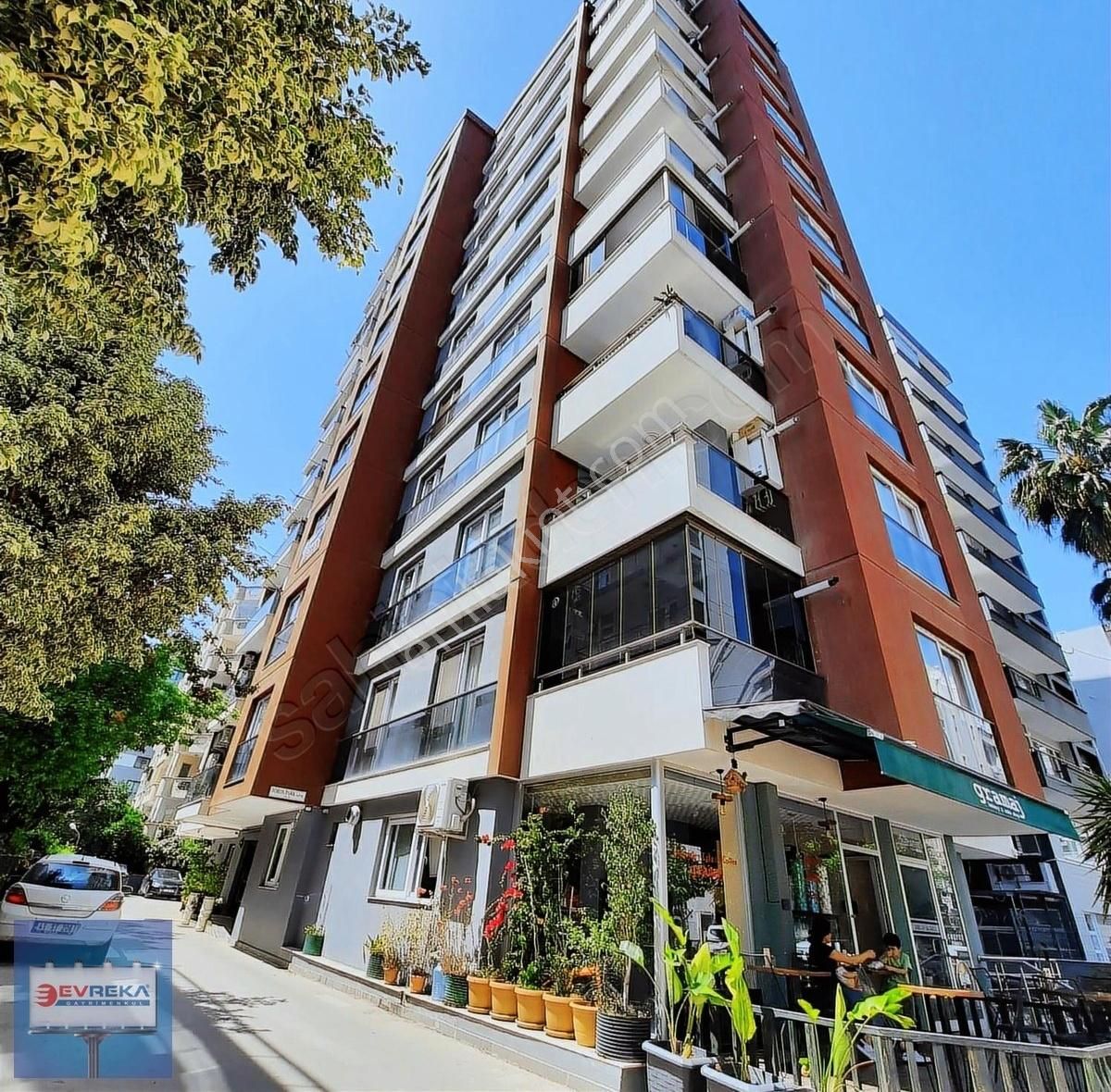 Toros Caddesi 10 Katlı Yeni Binada Kaçmaz 2+1 Satılık Daire