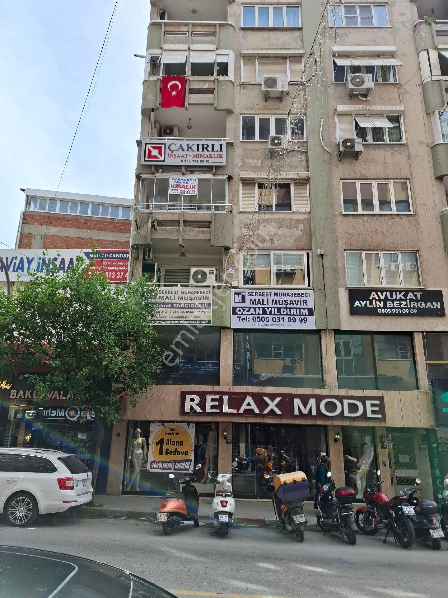 Babadağlı Emlaktan Merkezde Kiralık Ofis- Büro