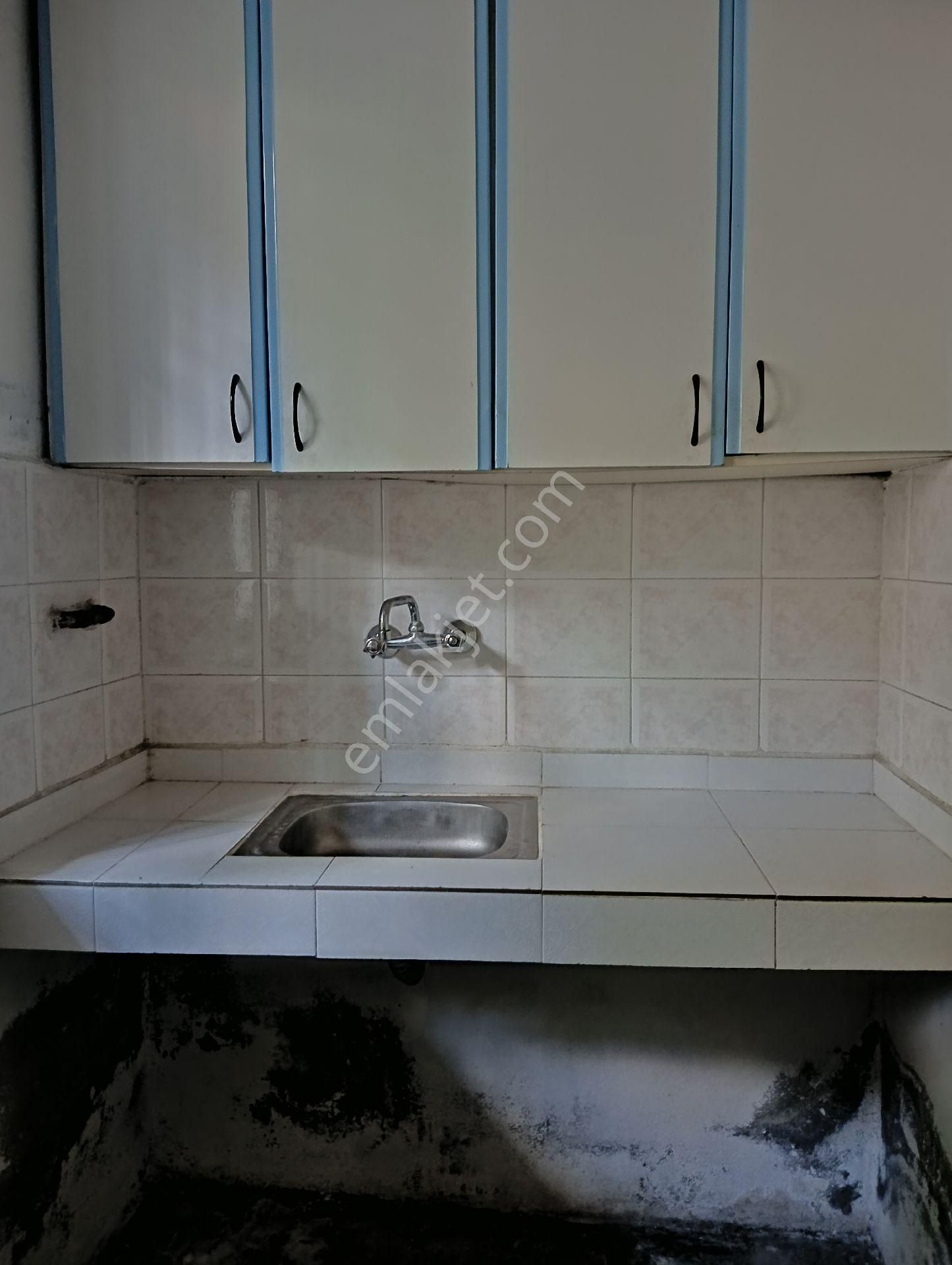 Akyol Gayrimenkul Den Kiralık Sobalı Daire Kayaönü Mahlesinde 1+0