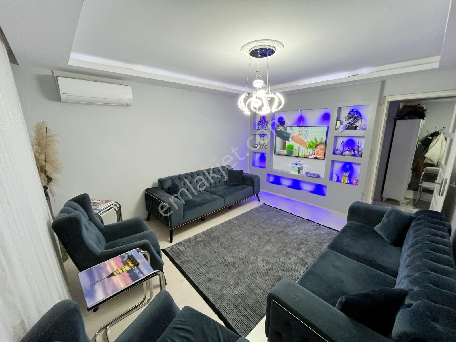 Bornova Çamdibi Burak Reis Caddesi Merkezi Konumda Satılık 2+1