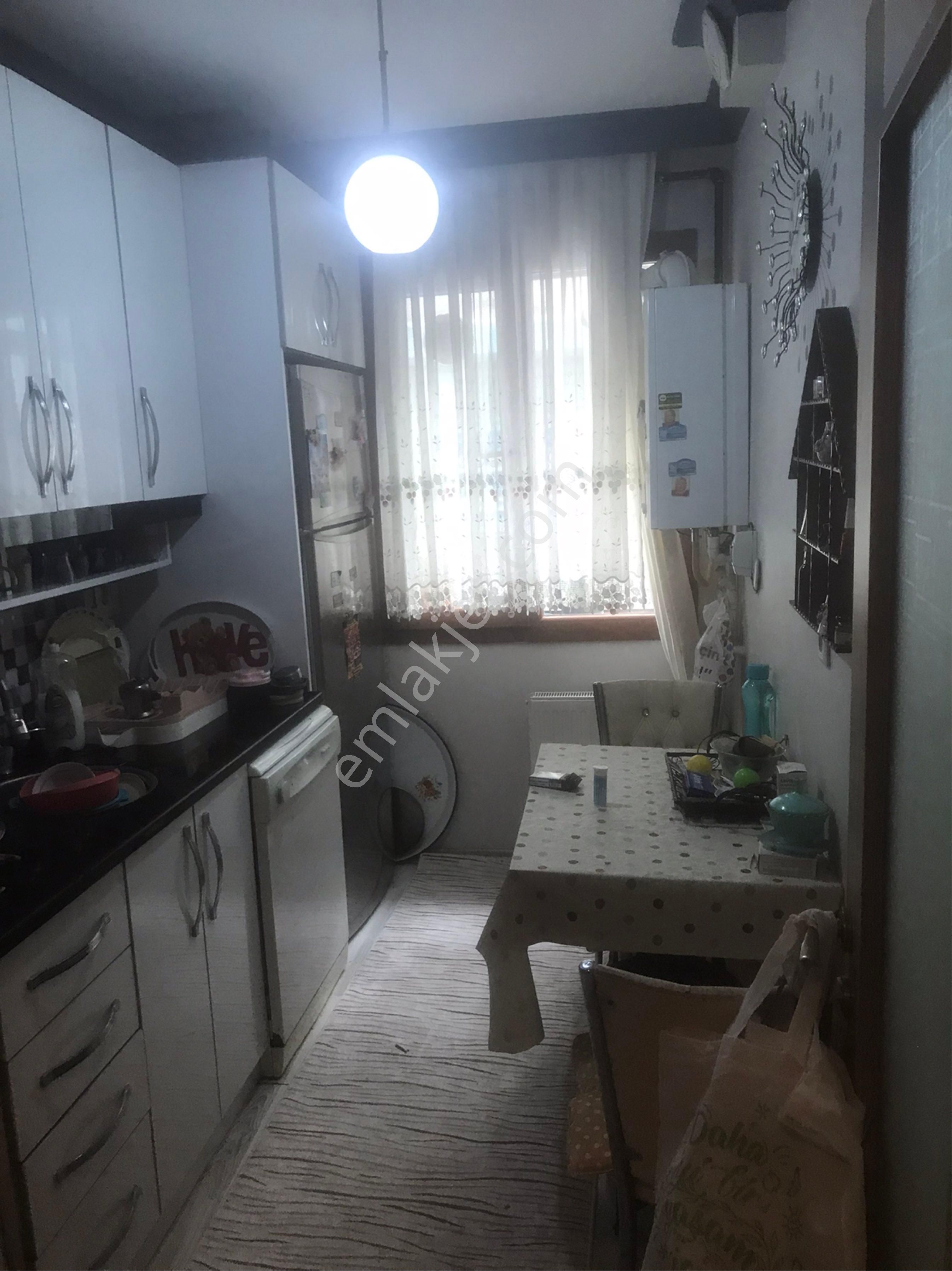 Karabağlar Yeşilyurtta 1+1 Yeni Daire