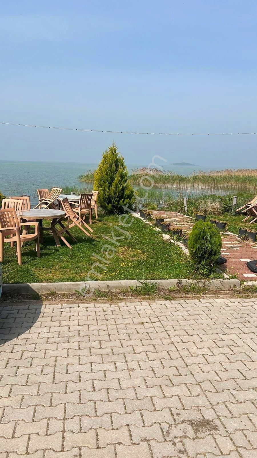 Karacabey Eskikaraağaçta Göl Manzaralı Satılık Arazi - Görsel 3