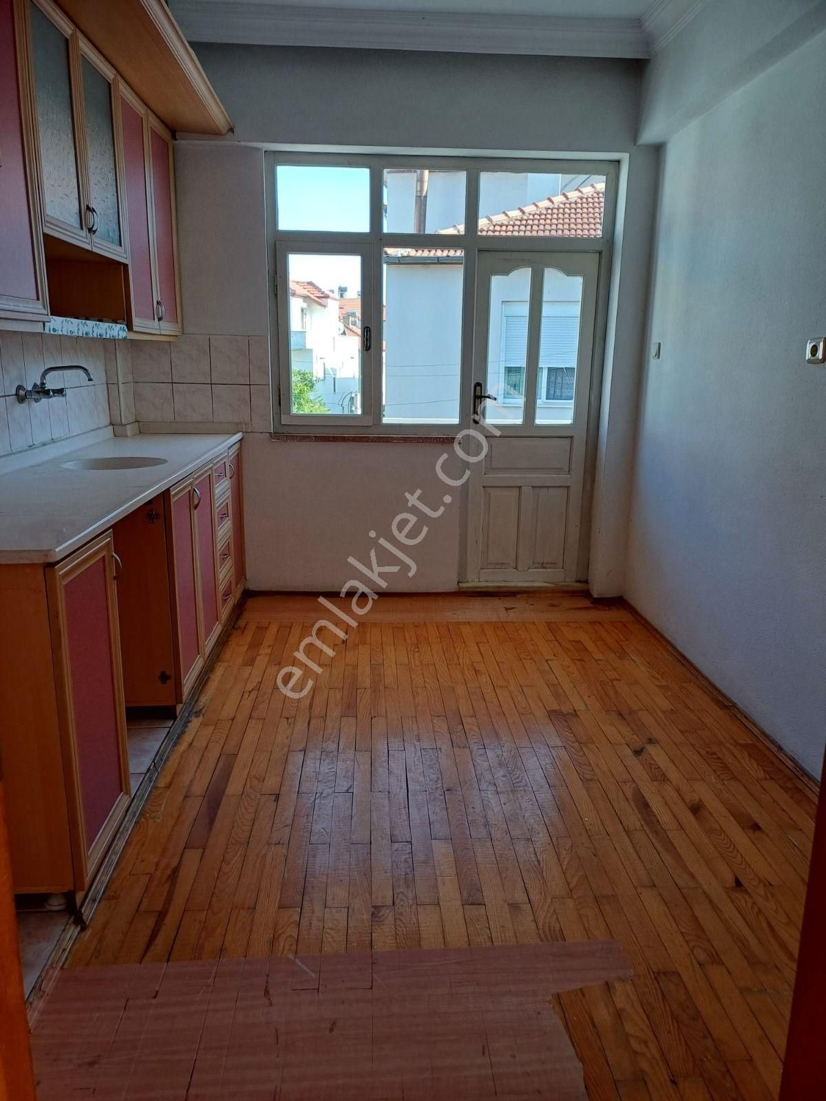 Kiralık Daire Uzunoluk Mah Merkez 3+1 Korkuteli Antalya
