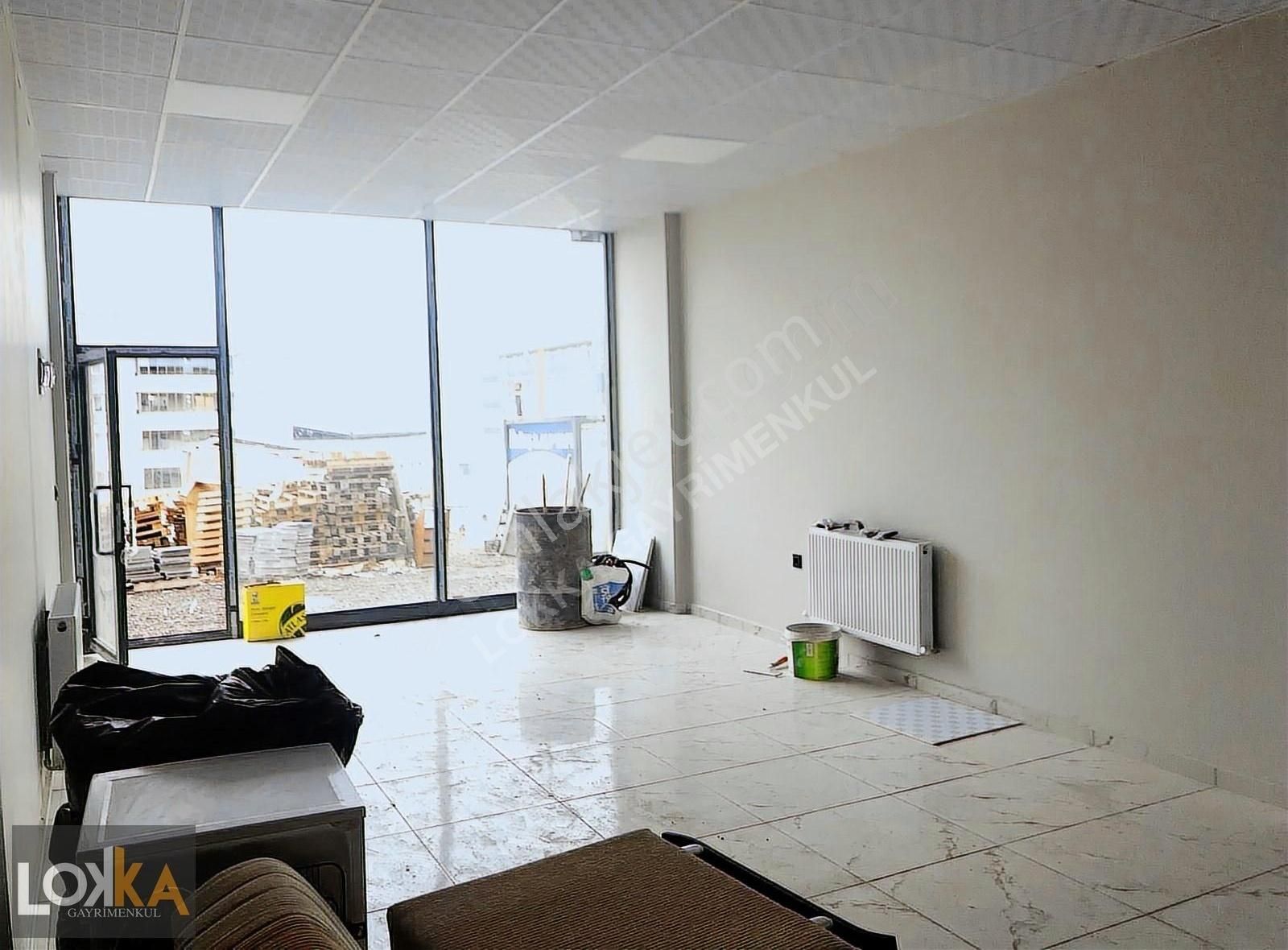 Lokka G.m'den Hilalkent'te 44 M2 Satılık Dükkan