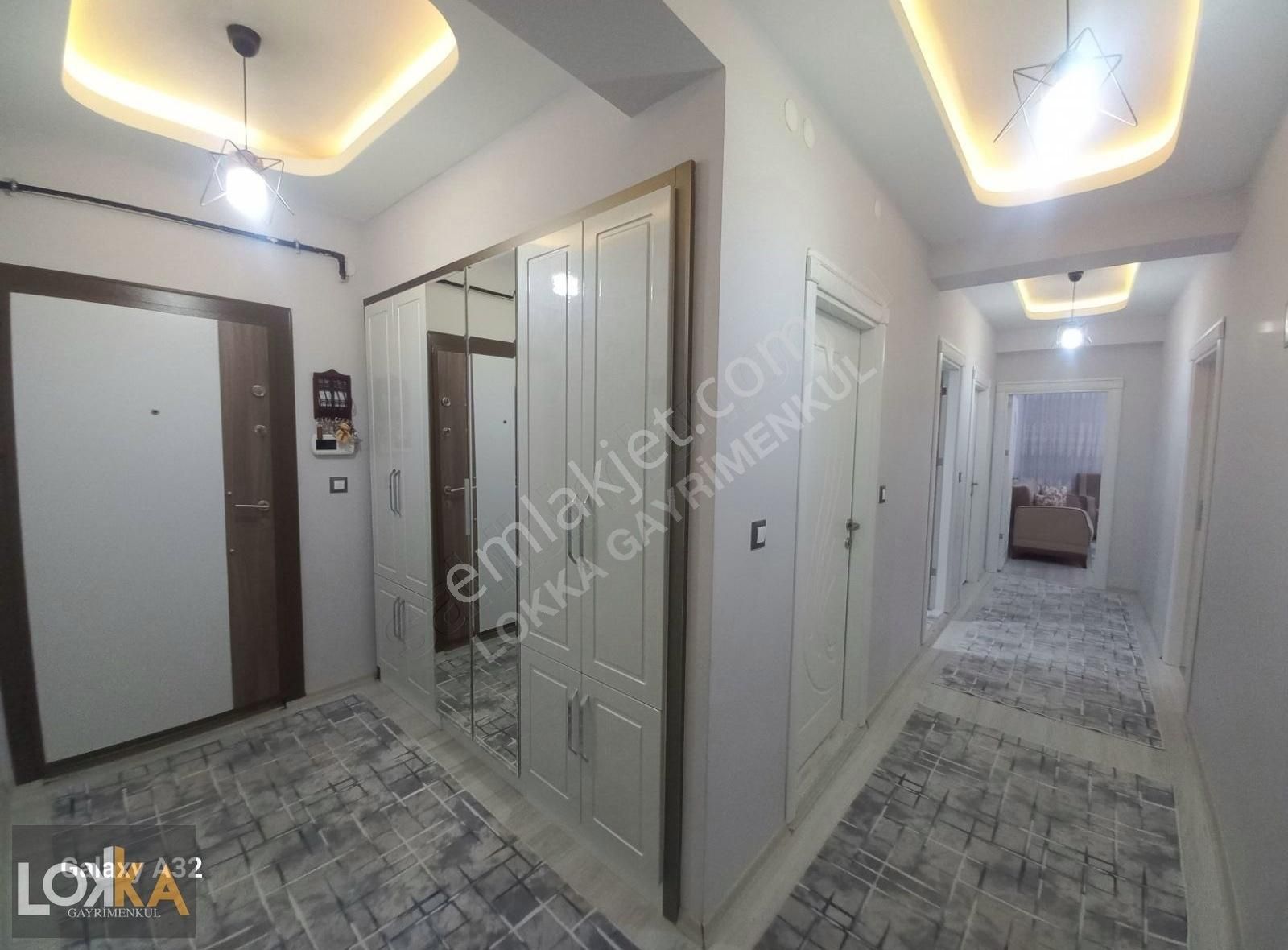 Lokka G.m'den Hilalkent'te 3+1 Satılık Lüx Daire