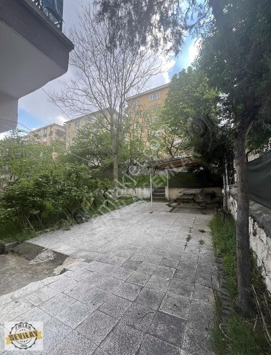 Şenlik Mahallesinde Giriş Kat Balkonlu , Yapılı 2+1 Daire