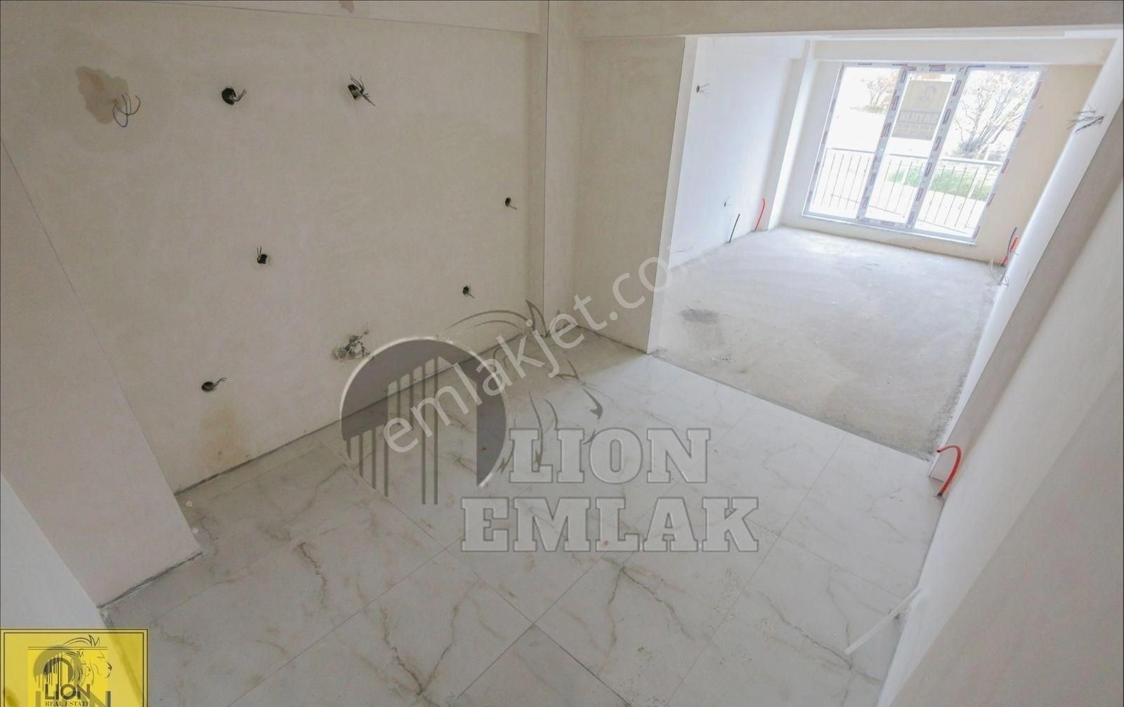 Bandırma Tel Örgü Boyunda Balkonlu,arakat Satılık 1+1 Daire