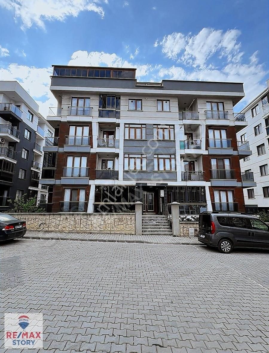 Darıca Emek Mh. Fsm Caddesine Yakın 3+1 Dubleks Daire