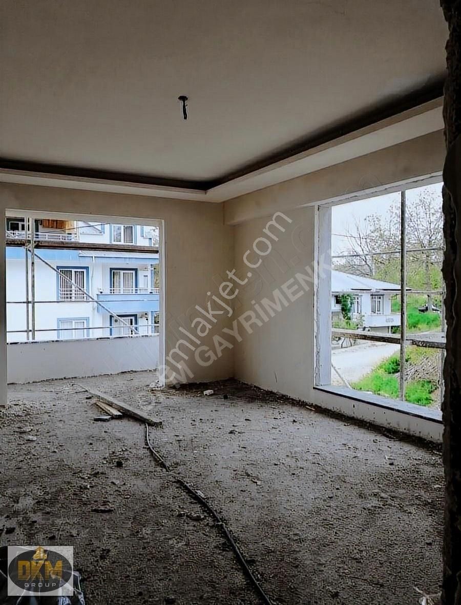 Başiskele Kullarda Satılık 2+1 Arakat