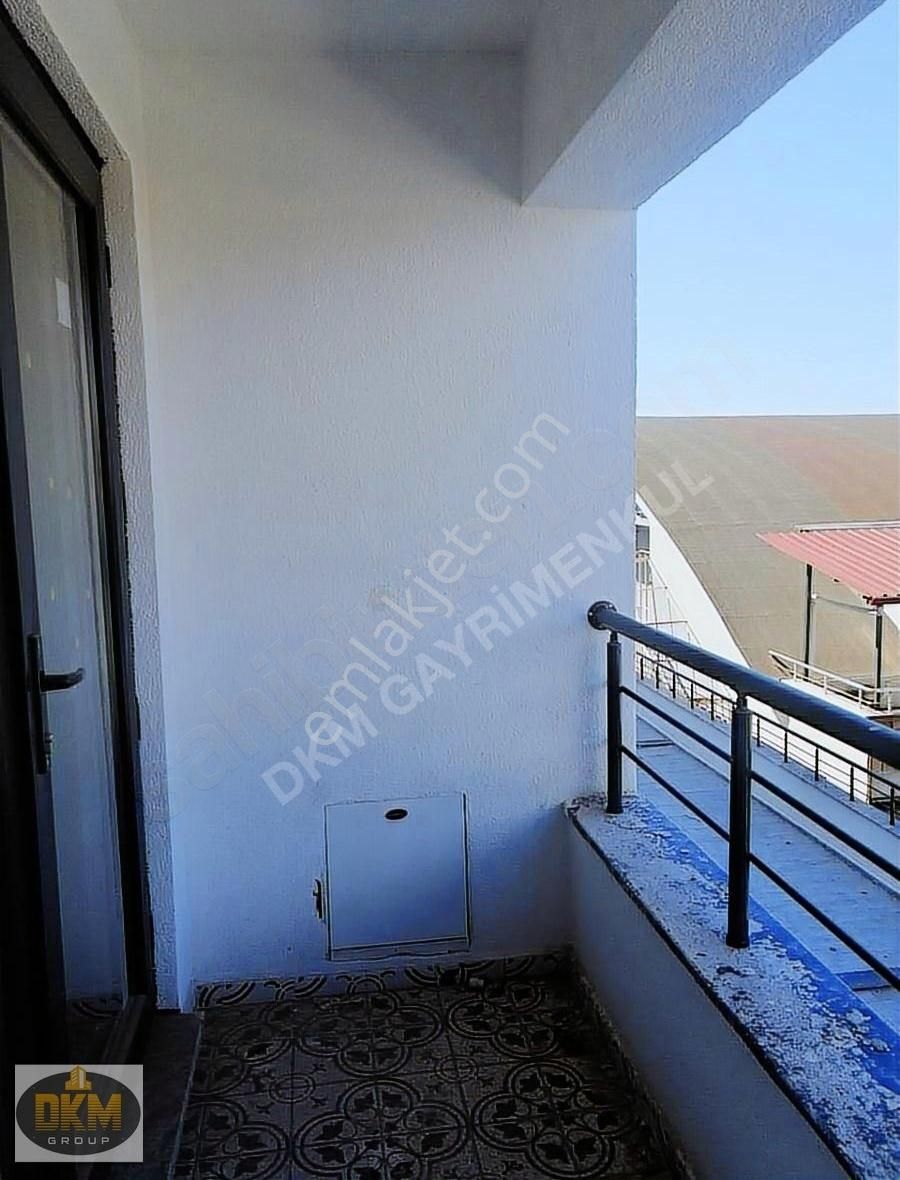 Kocaeli Kartepede Daire Değil 1+1 Yaşam Alanı Sunuyoruz