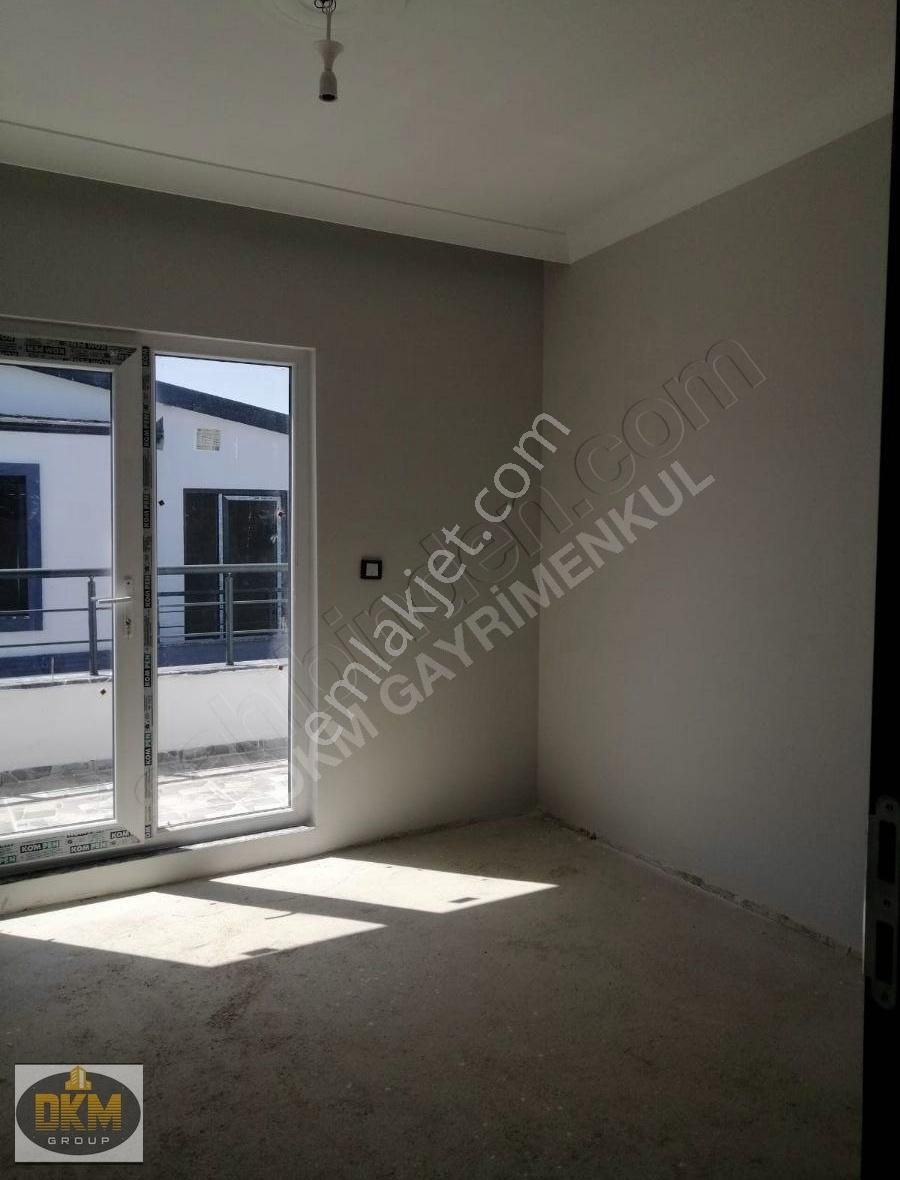 Dkm Gayrimenkul Ertuğrulgazi'de Site İçerisi 4+1 Dubleks Daire
