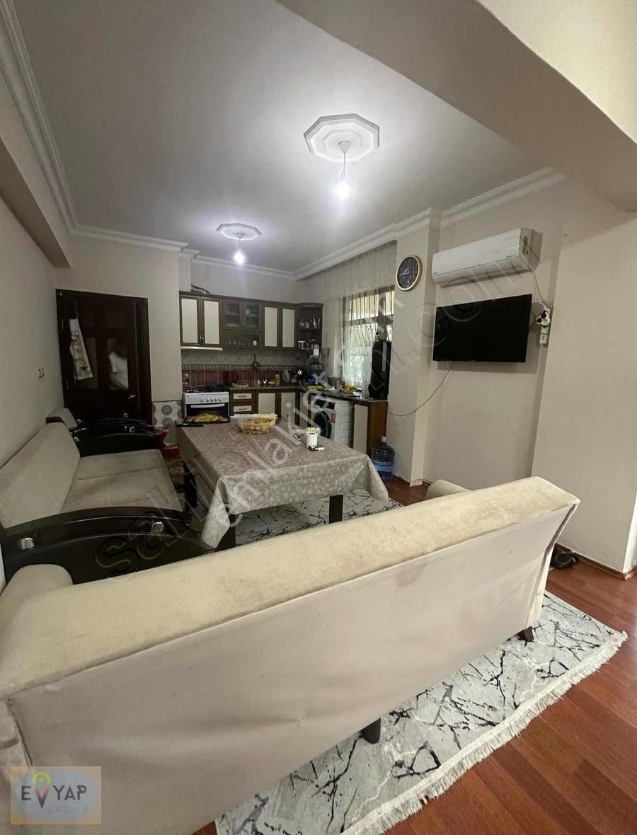 Yeşilyurt'da 90m2 Bahçeli 2+1 Gerçek Yüksek Giriş