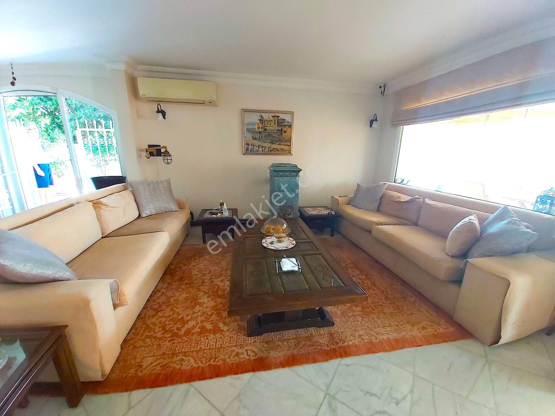 Bodrum Kumbahçe’de Satılık Tripleks Villa – Özel Havuzlu,site İçi - Görsel 10