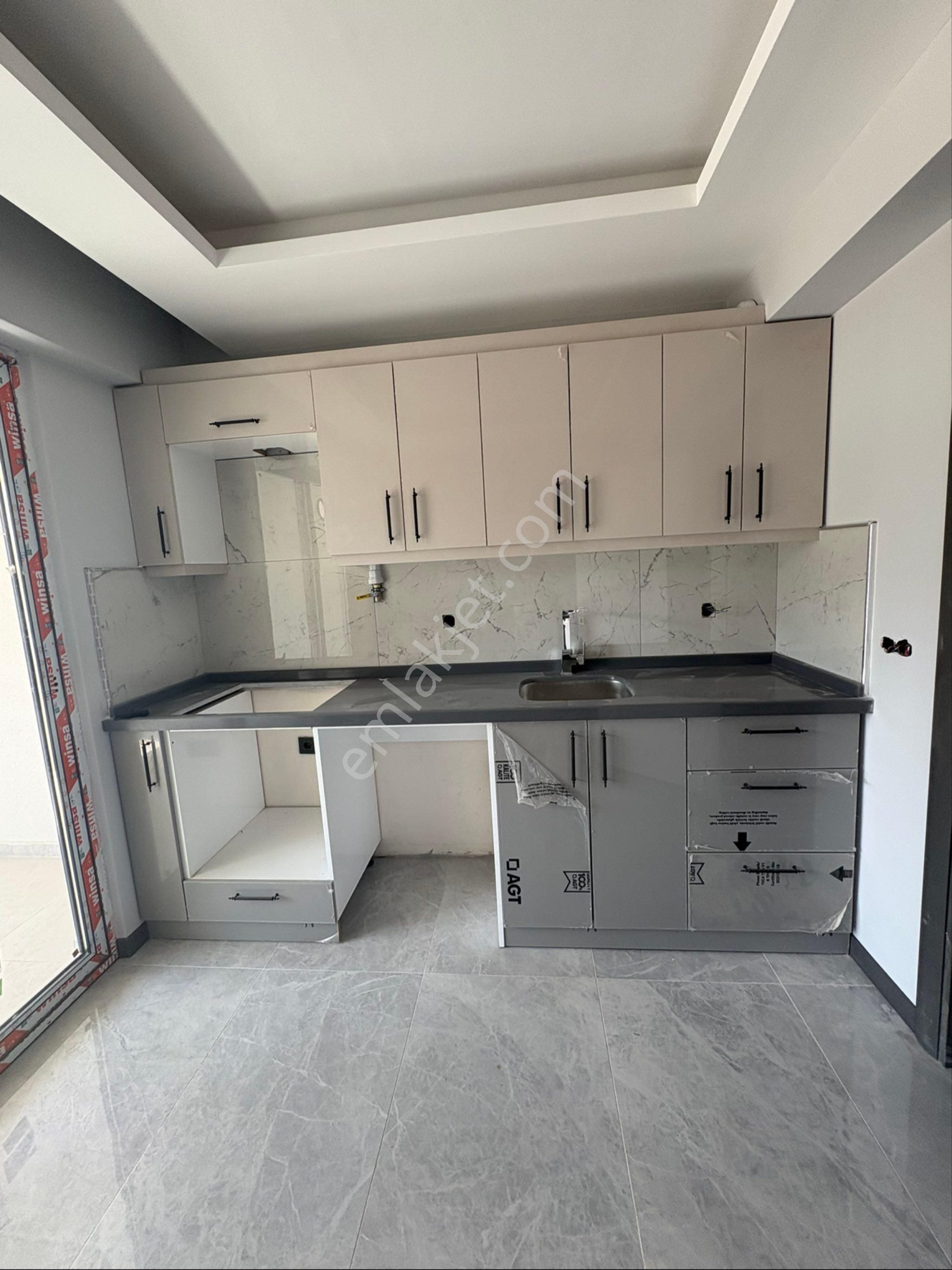 Bandırma İlkim Gayrimenkulden Sıfır 2+1 Ebeveyn Banyolu Satılık Daire