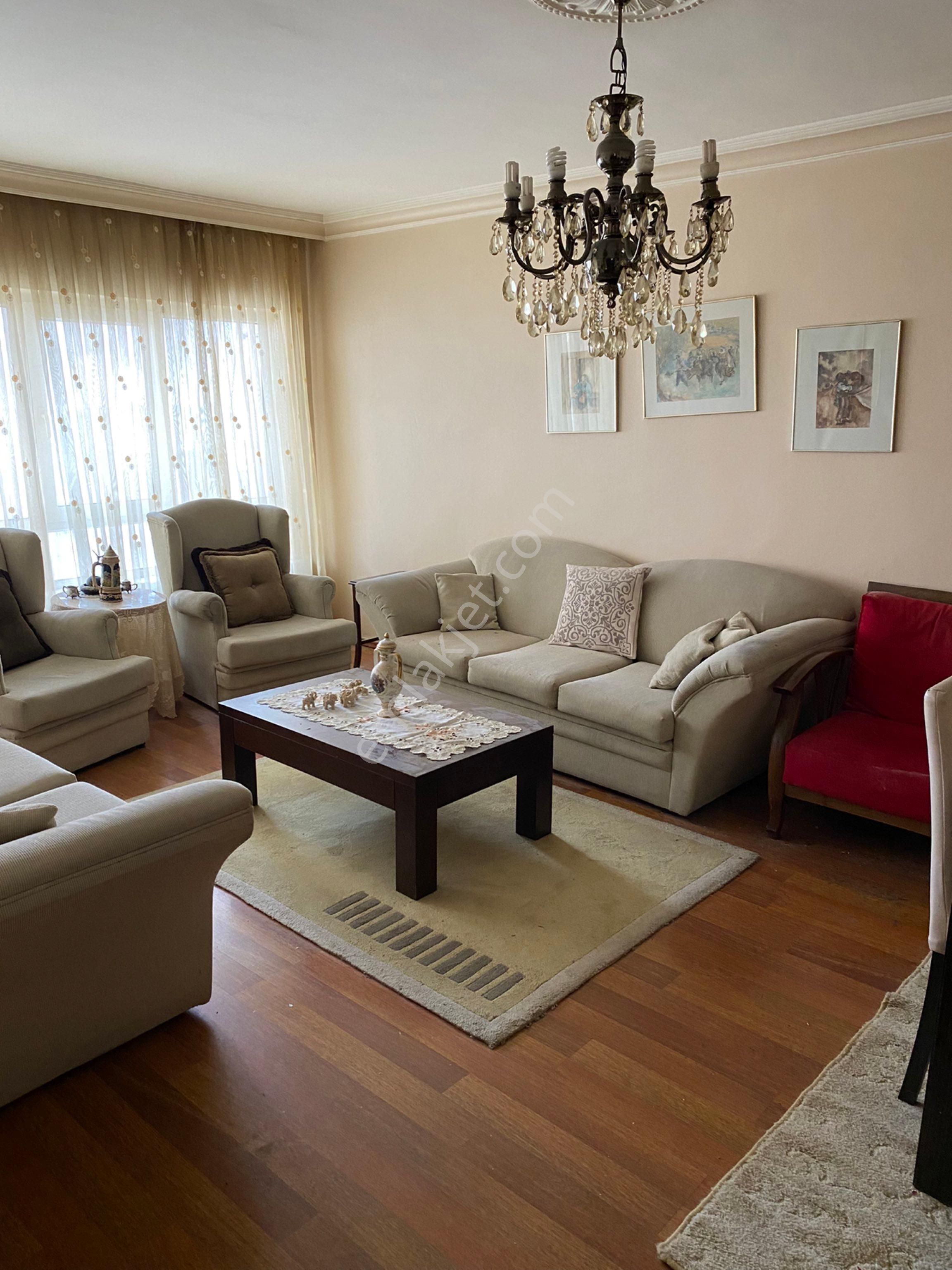 Çankaya Dikmen Cad 29 Mayıs Hast 100 Metre 3+1 Satılık Daire